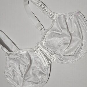 Bali 3562 White Underwire  Women's Lined Bra Size 42D